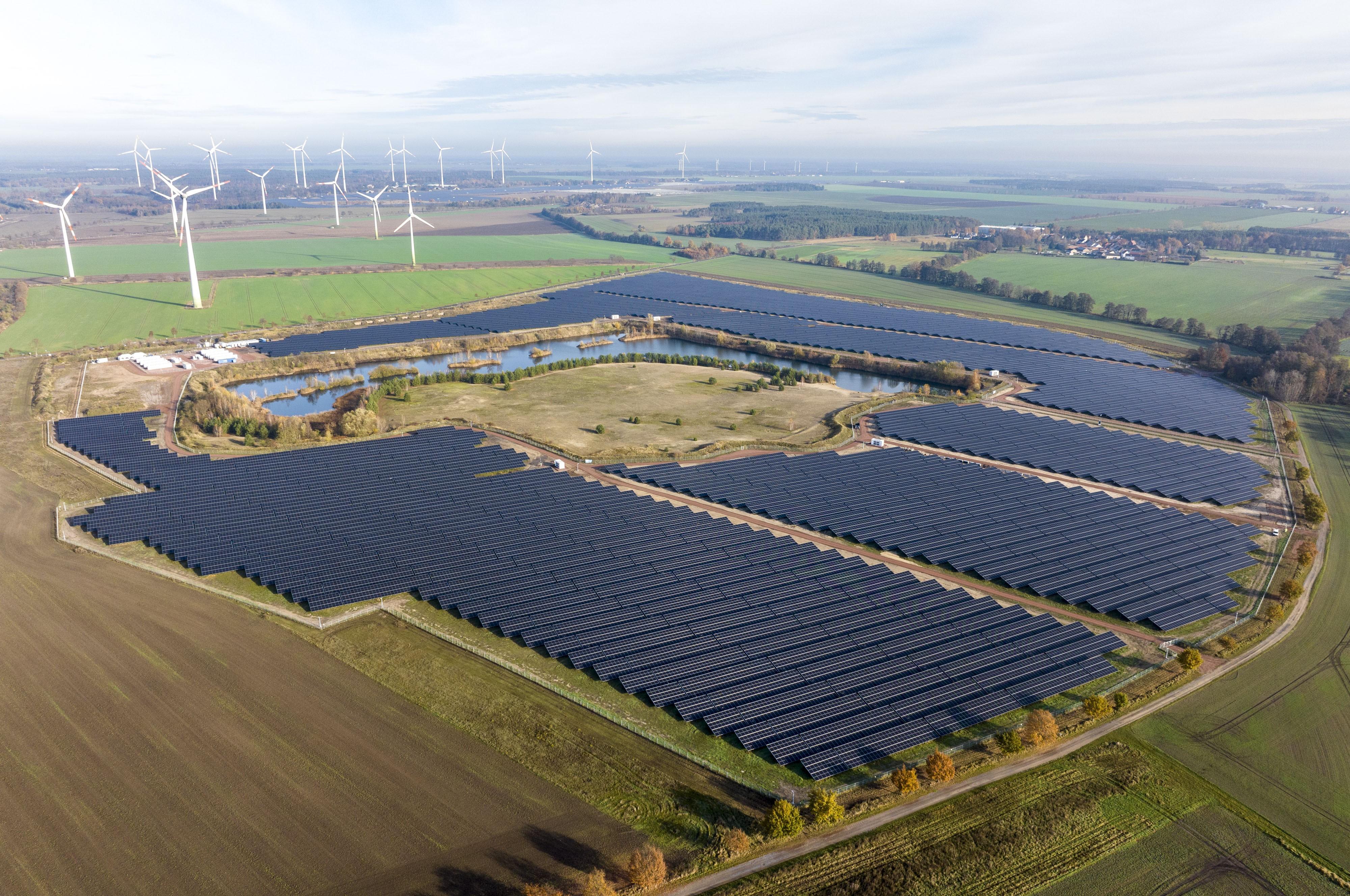 Europe&rsquo;s Battery Storage Boom: The Road Toward 200GW by 2030
